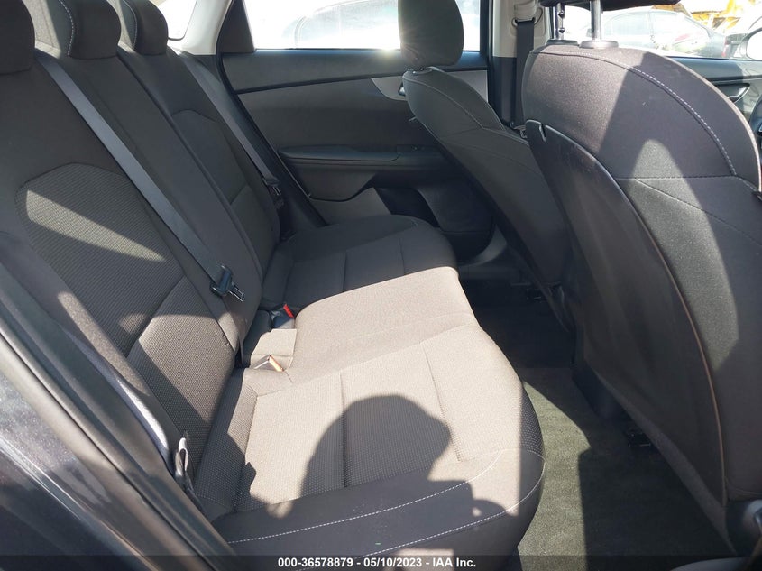 VIN 3KPF24AD4LE217284 2020 KIA FORTE LXS