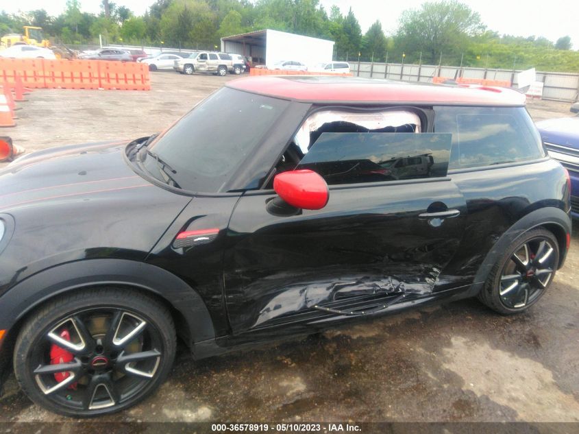 2022 MINI HARDTOP 2 DOOR JOHN COOPER WORKS WMW73DH0XN2R23709