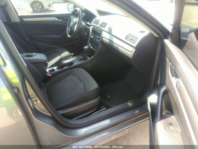 2014 VOLKSWAGEN PASSAT S - 1VWAP7A3XEC009423
