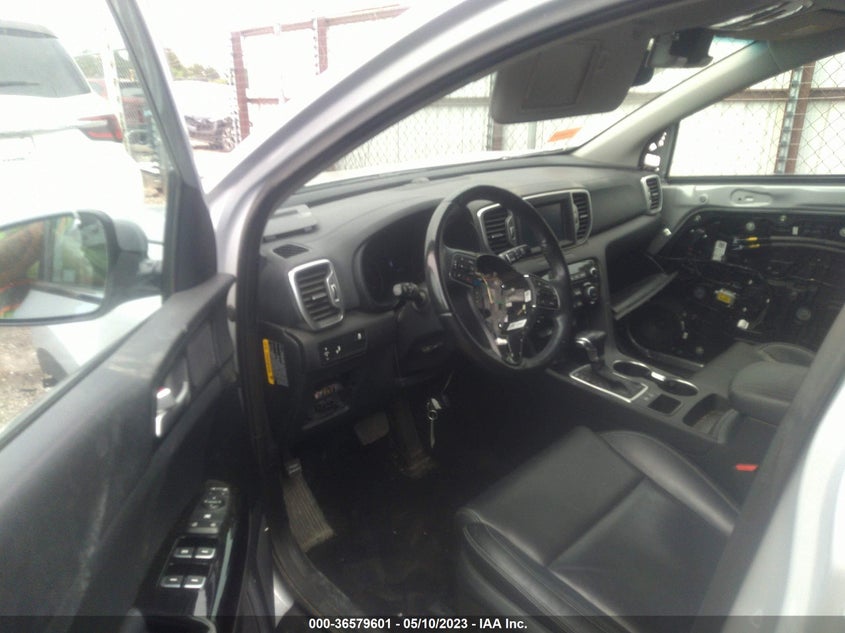 VIN KNDPN3AC1K7516677 2019 KIA SPORTAGE EX