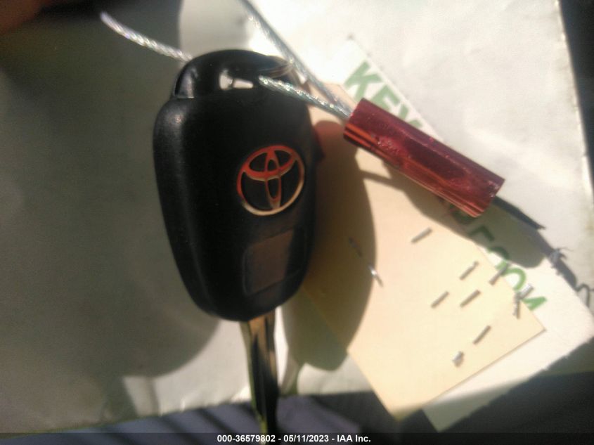 2013 TOYOTA RAV4 XLE - JTMRFREV0DD026479