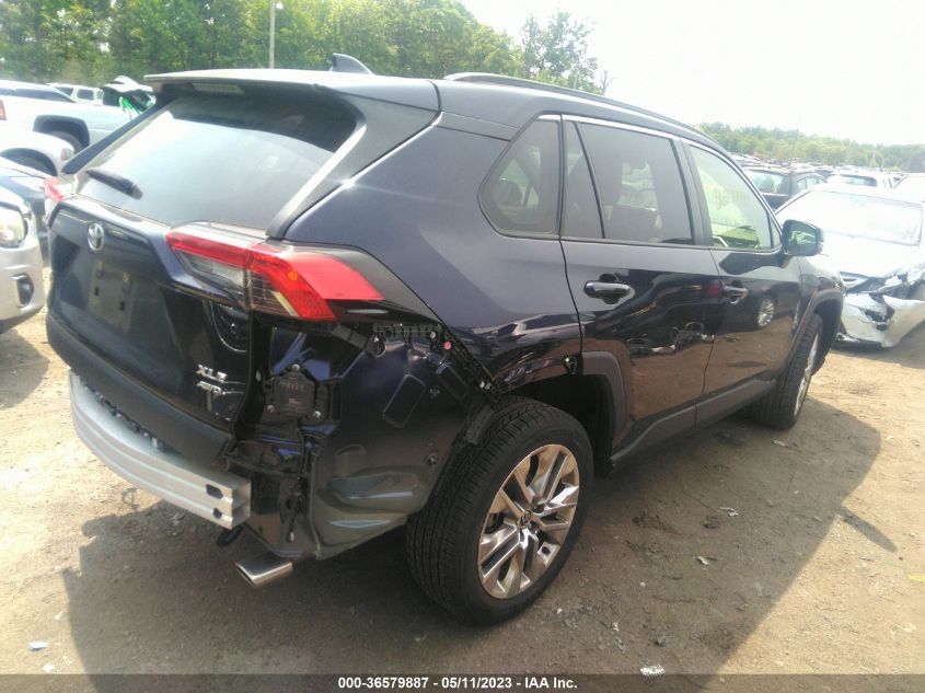 2021 TOYOTA RAV4 XLE PREMIUM - JTMA1RFV0MD073280