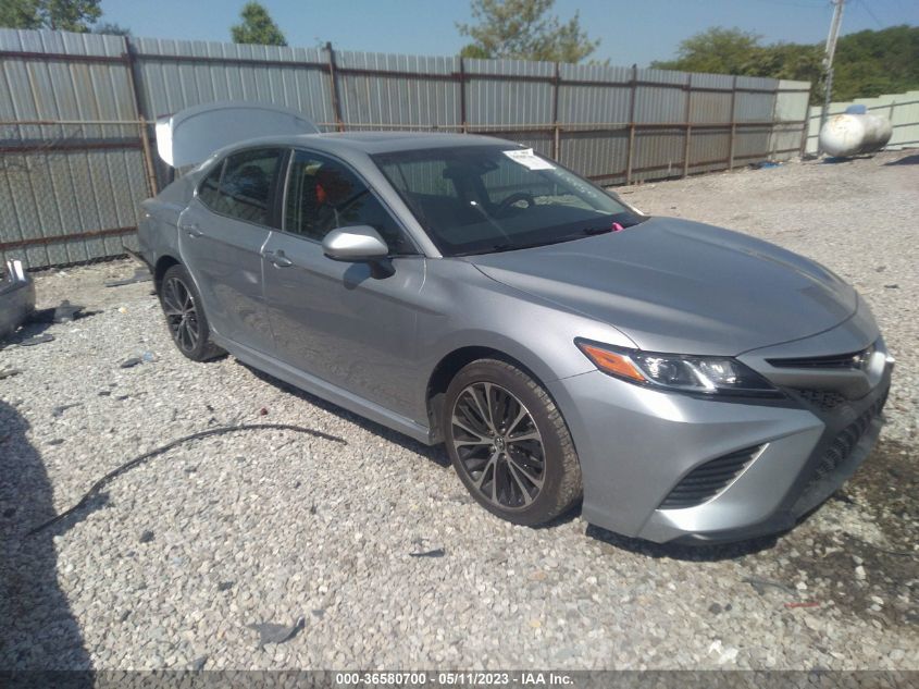2018 TOYOTA CAMRY LE/SE/XLE/L - 4T1B11HK8JU658897