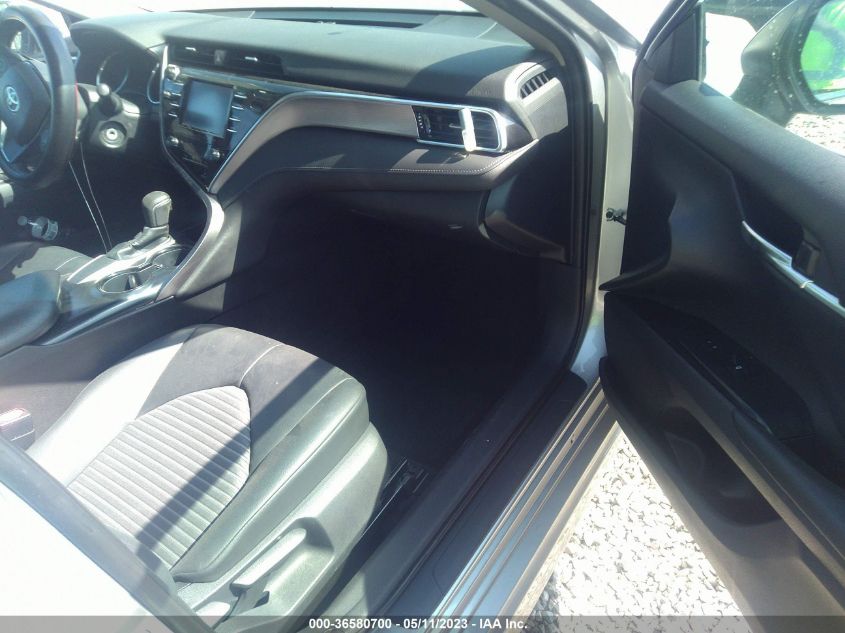 2018 TOYOTA CAMRY LE/SE/XLE/L - 4T1B11HK8JU658897