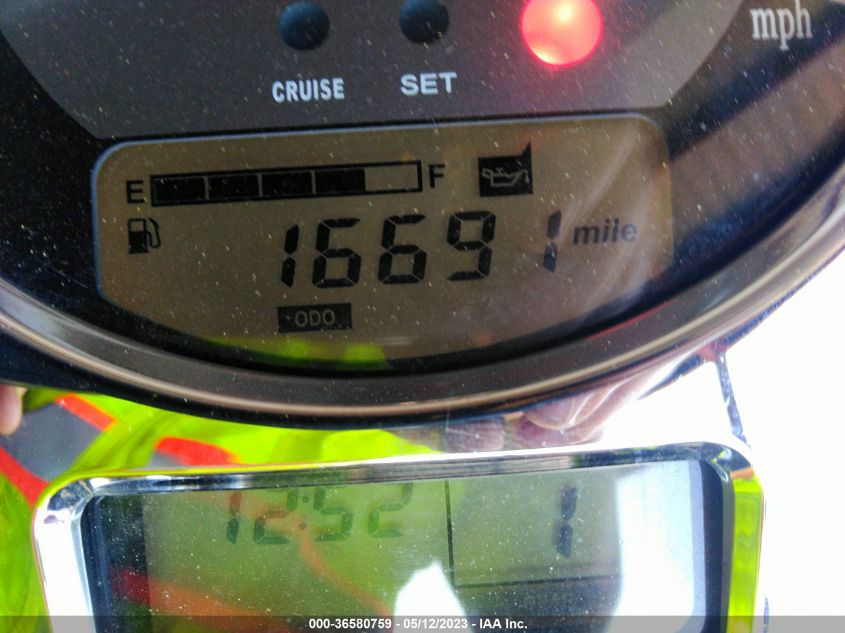 2011 KAWASAKI VN1700 C - JKBVNRC11BA008191