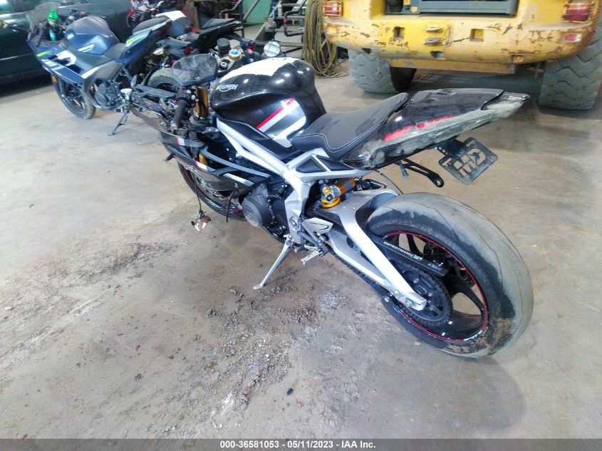 2021 TRIUMPH MOTORCYCLE DAYTONA MOTO2 765 - SMTA204K3MJAC8692
