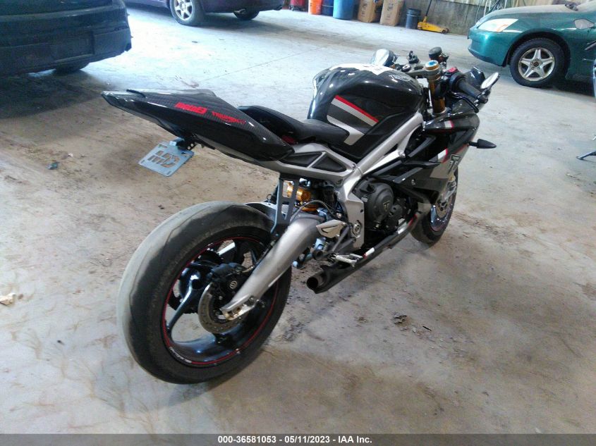 2021 TRIUMPH MOTORCYCLE DAYTONA MOTO2 765 - SMTA204K3MJAC8692