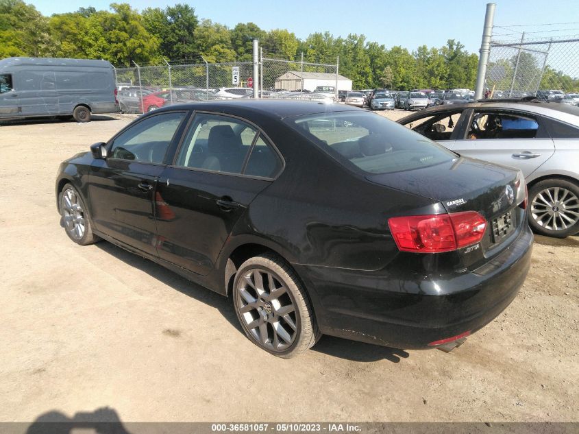 2013 VOLKSWAGEN JETTA SEDAN S - 3VW2K7AJXDM361545