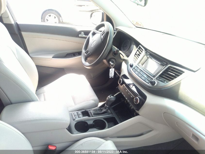 2017 HYUNDAI TUCSON SE - KM8J3CA46HU575198