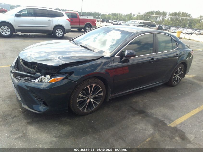 2018 TOYOTA CAMRY SE - 4T1B11HK1JU663777