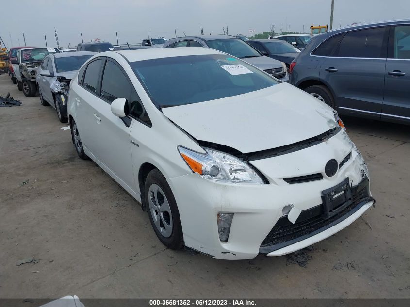 2015 TOYOTA PRIUS FOUR - JTDKN3DU2F1939985