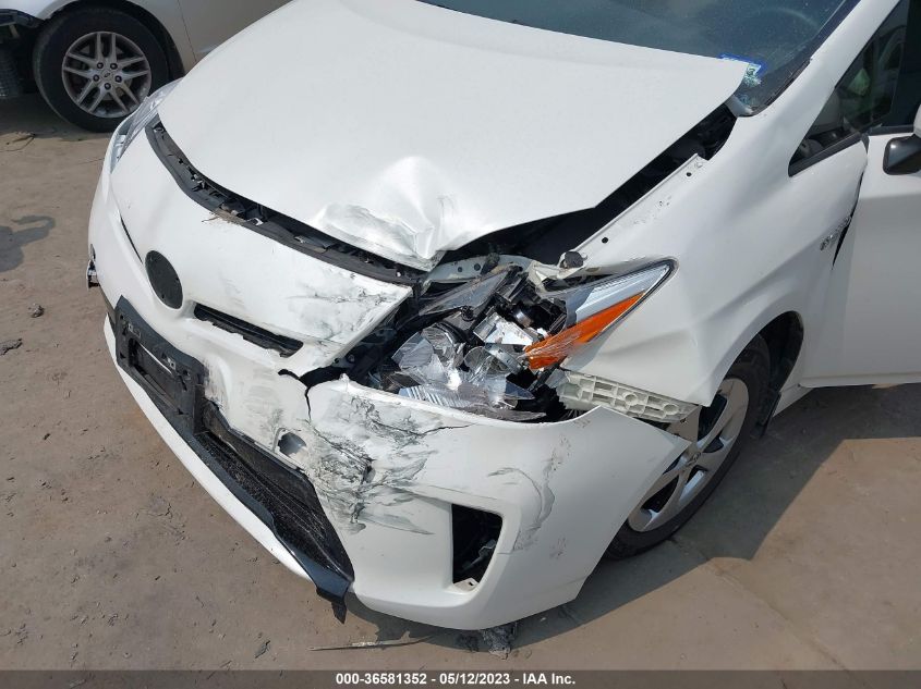2015 TOYOTA PRIUS FOUR - JTDKN3DU2F1939985