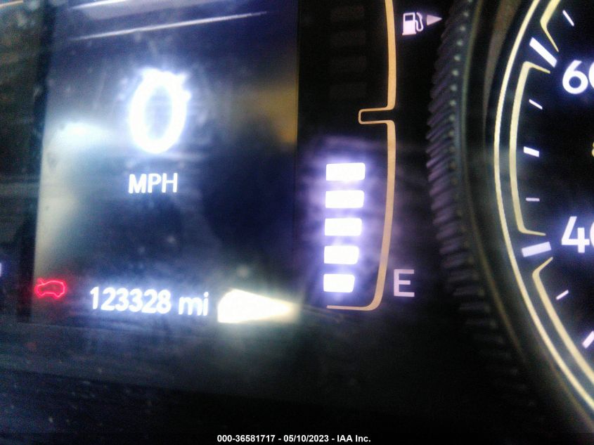 2019 JEEP CHEROKEE LATITUDE - 1C4PJLCB1KD285264