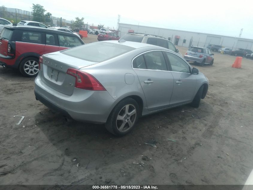2013 VOLVO S60 T5 - YV1612FS7D2182618