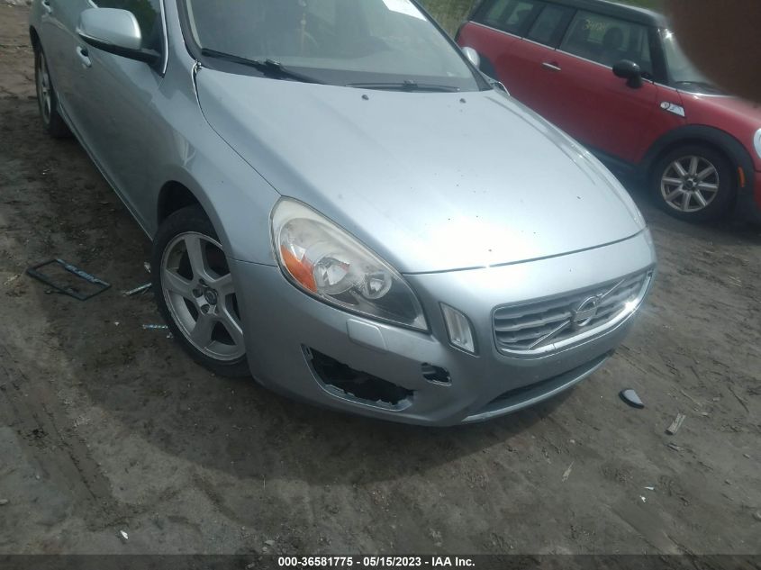 2013 VOLVO S60 T5 - YV1612FS7D2182618