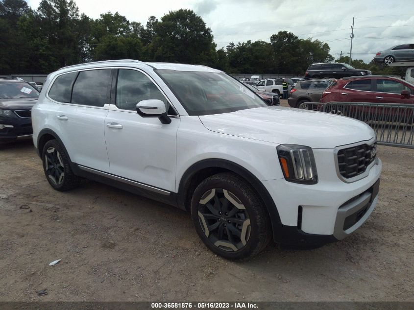 Lot #2536952318 2023 KIA TELLURIDE S salvage car