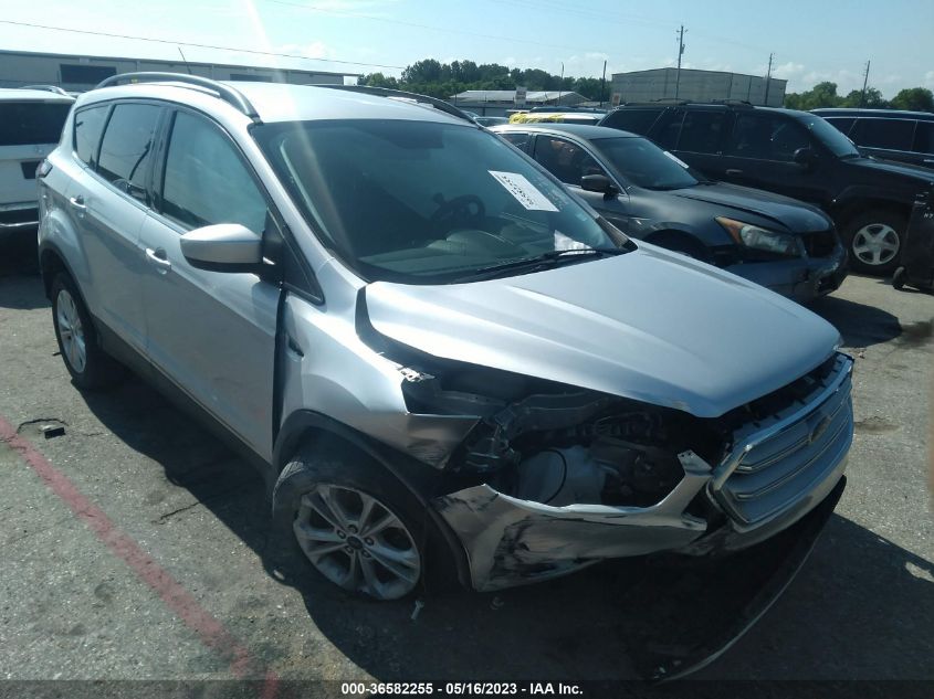 2018 FORD ESCAPE SE - 1FMCU9GDXJUB45714