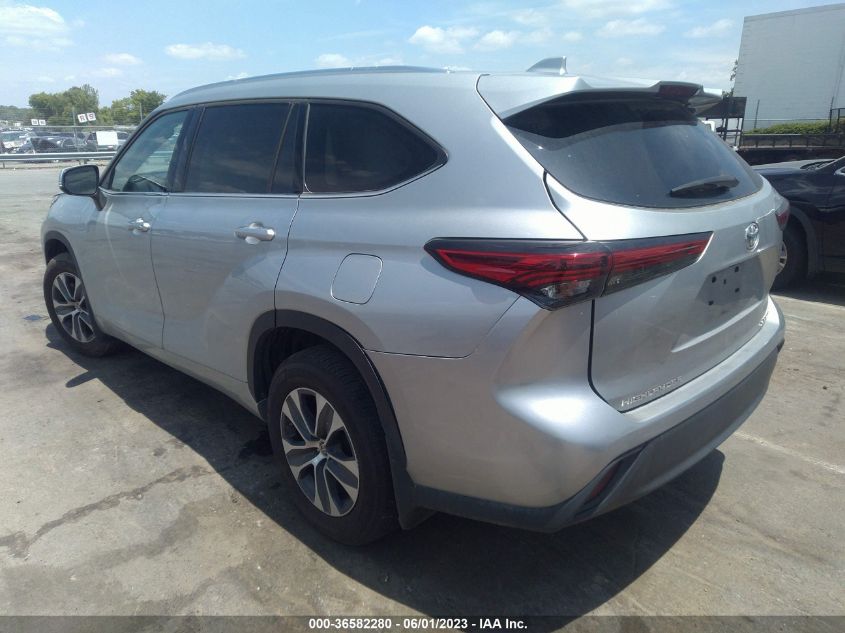 2021 TOYOTA HIGHLANDER XLE - 5TDGZRBH5MS155089