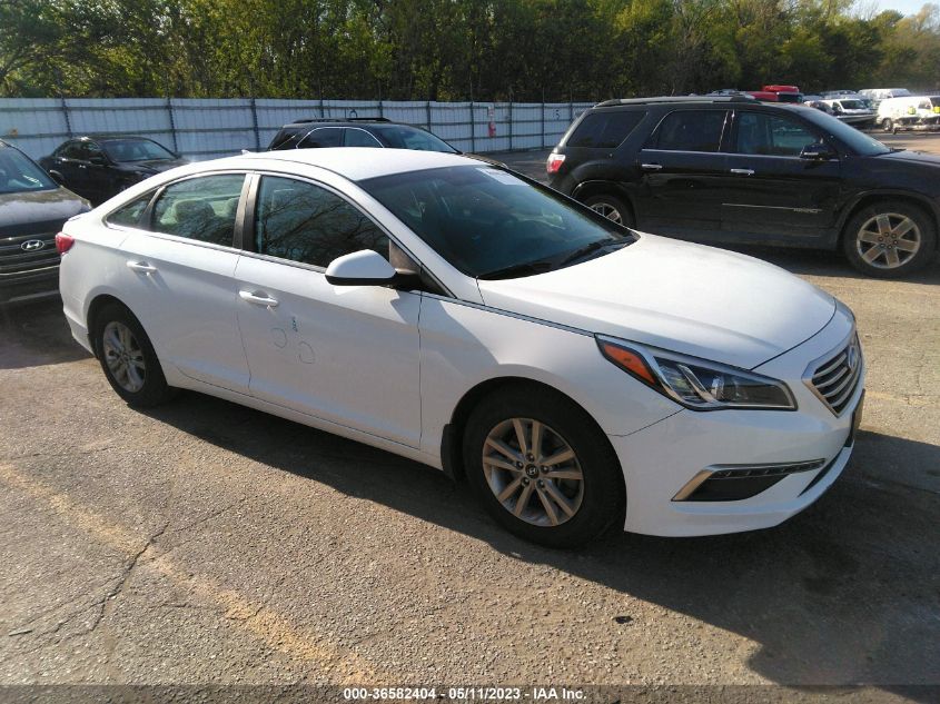 2015 HYUNDAI SONATA 2.4L SE - 5NPE24AF7FH002091