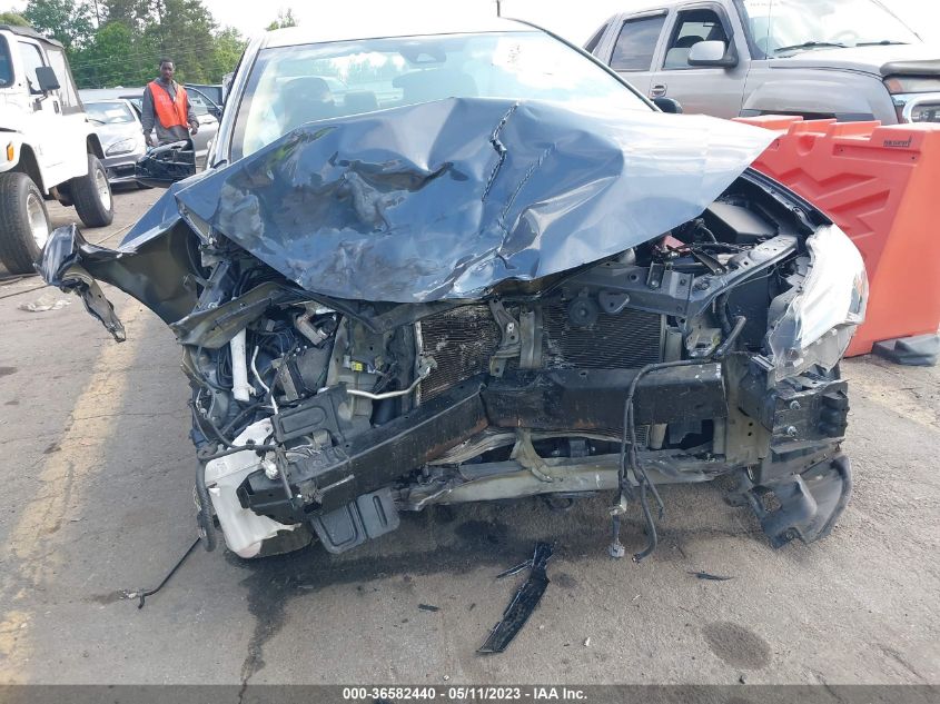 2018 TOYOTA COROLLA L/LE/XLE/SE/XSE - 5YFBURHE9JP743362