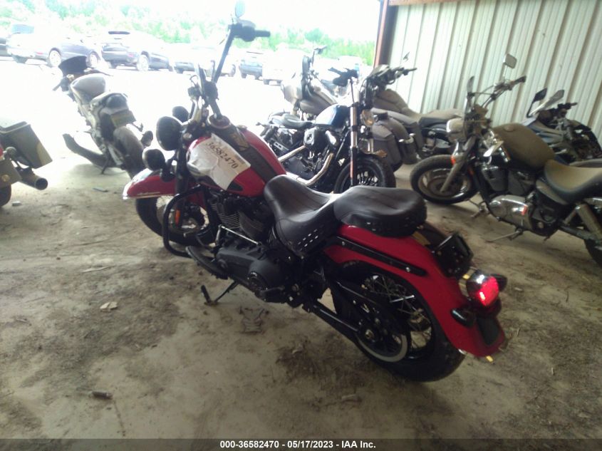2022 HARLEY-DAVIDSON FLHCS - 1HD1YBK19NB044958