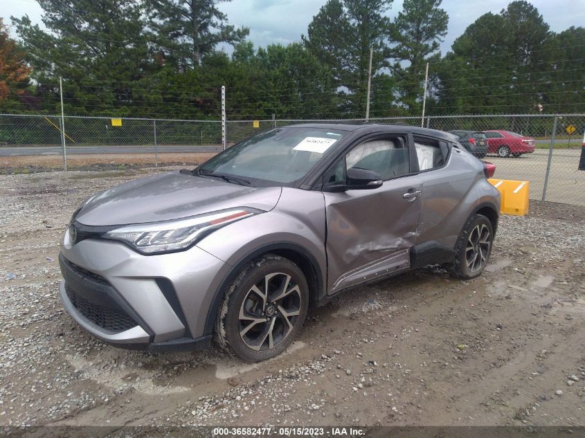 JTNKHMBX1L1072323 Toyota C-HR LE/XLE/LIMITED 2