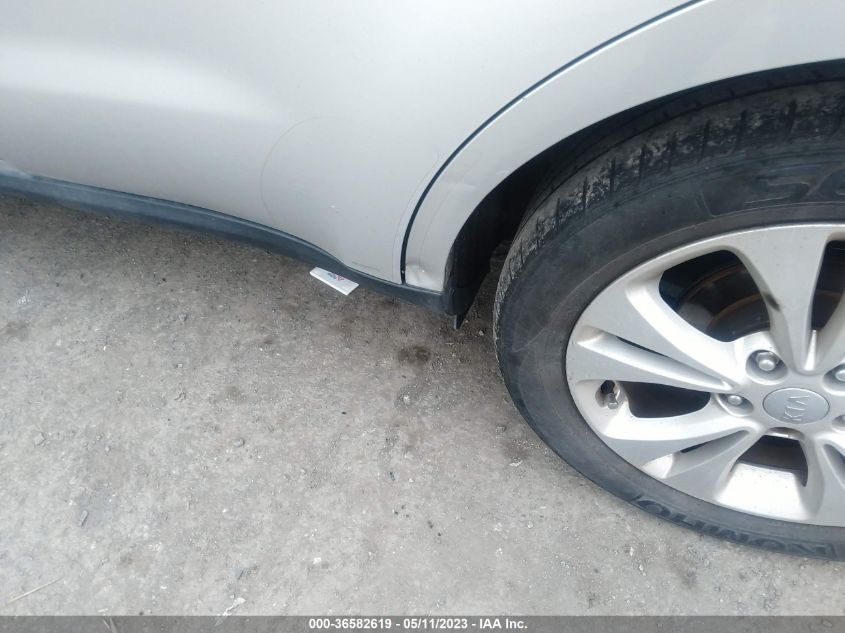 2014 KIA SOUL + - KNDJP3A51E7711409