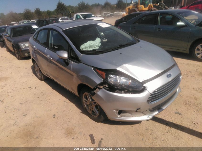 2018 FORD FIESTA SE - 3FADP4BJXJM145058