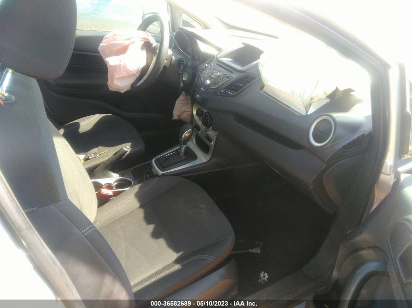 2018 FORD FIESTA SE - 3FADP4BJXJM145058