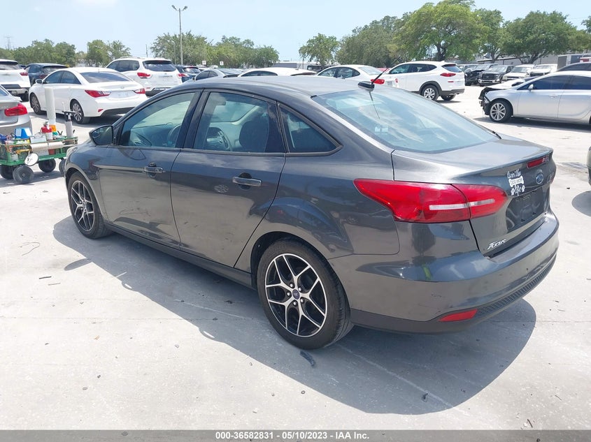 VIN 1FADP3F23HL326981 2017 FORD FOCUS SE