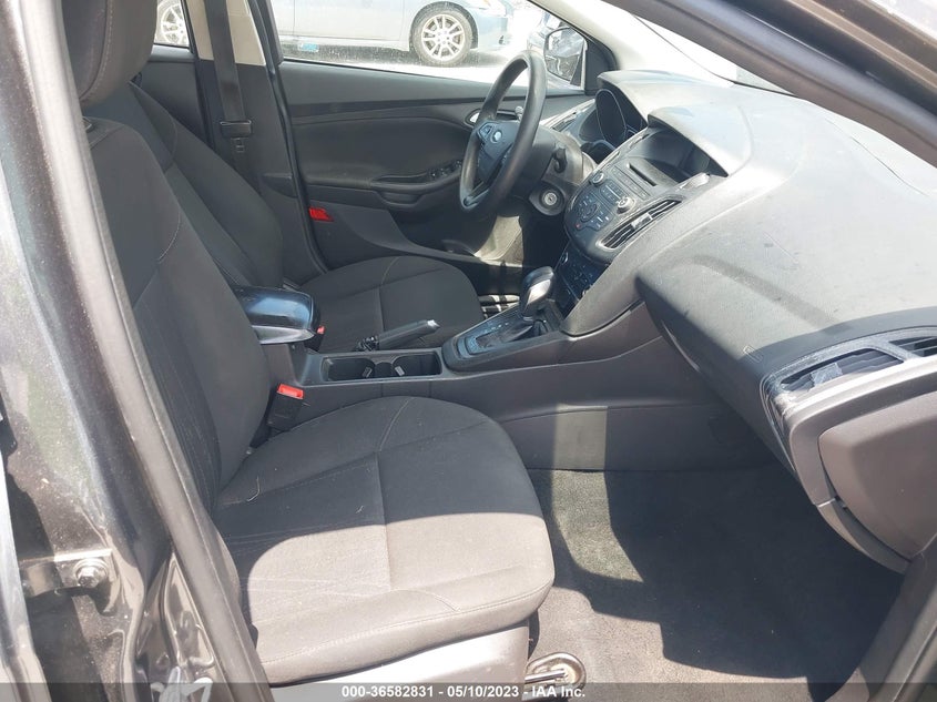 VIN 1FADP3F23HL326981 2017 FORD FOCUS SE