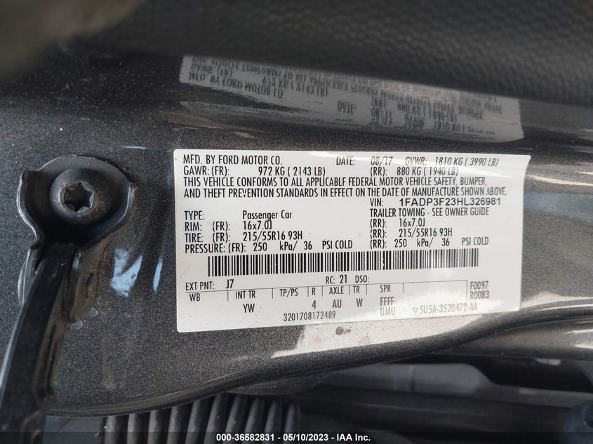 VIN 1FADP3F23HL326981 2017 FORD FOCUS SE