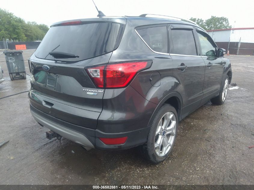 2019 FORD ESCAPE TITANIUM - 1FMCU9J92KUA18624