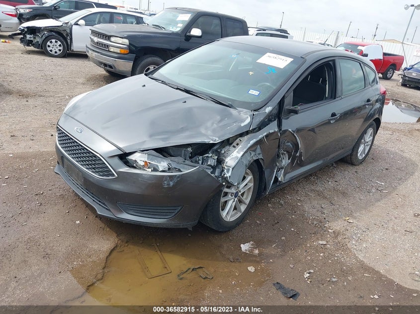 VIN 1FADP3K2XJL207451 2018 FORD FOCUS SE