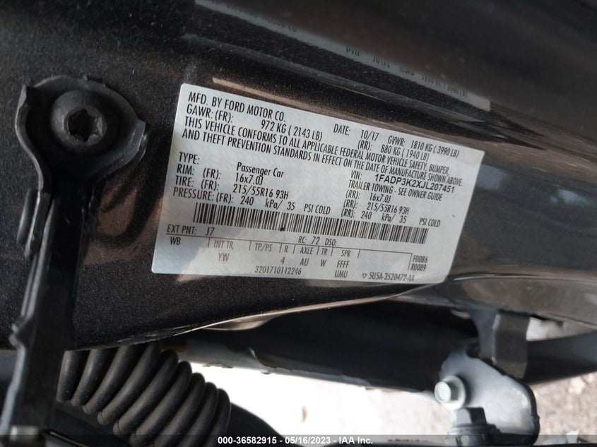 VIN 1FADP3K2XJL207451 2018 FORD FOCUS SE