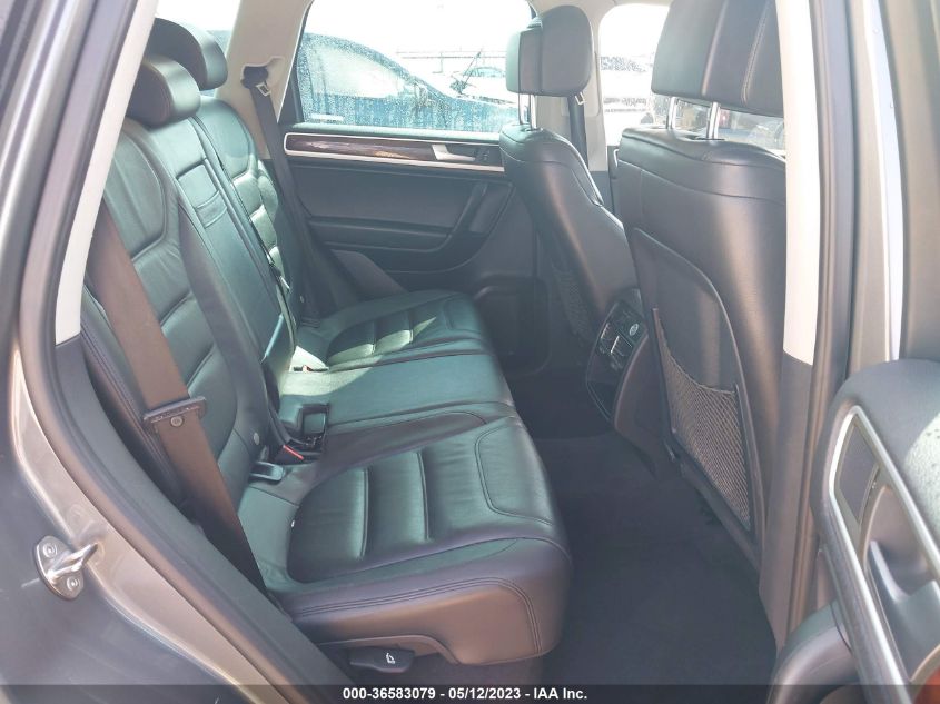 2014 VOLKSWAGEN TOUAREG LUX WVGEF9BP0ED009277
