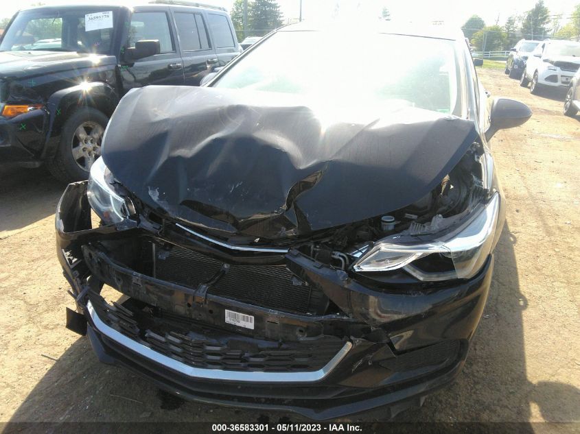 2018 CHEVROLET CRUZE LT - 1G1BE5SM6J7207260