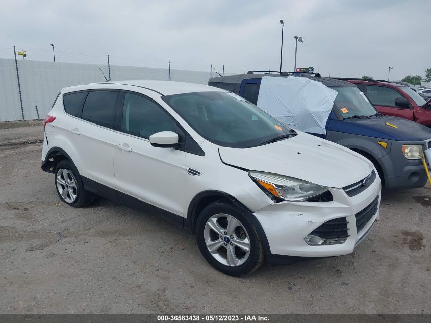 2016 FORD ESCAPE SE - 1FMCU0GX7GUA95580