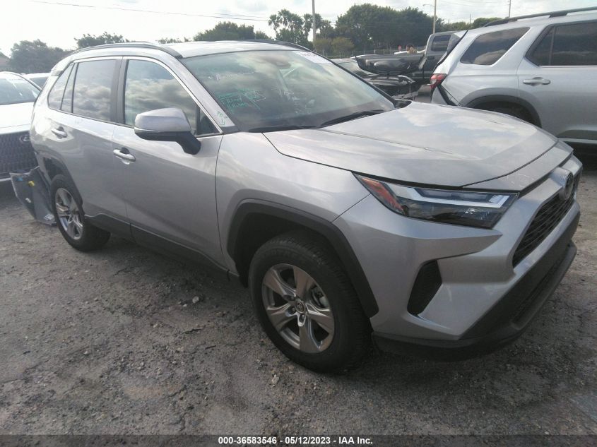 2022 TOYOTA RAV4 XLE - 2T3W1RFV0NC200900