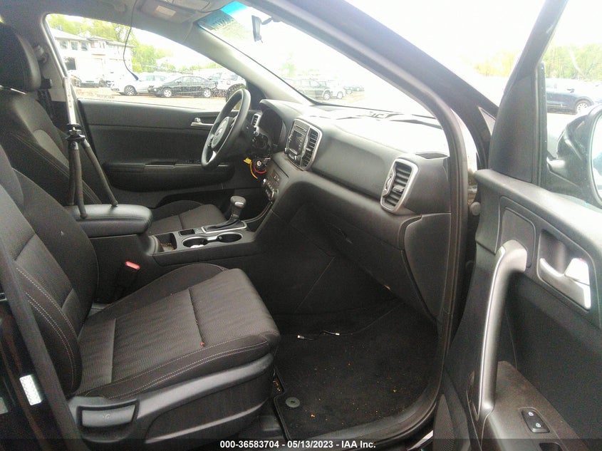 VIN KNDPM3AC2H7136811 2017 KIA SPORTAGE LX