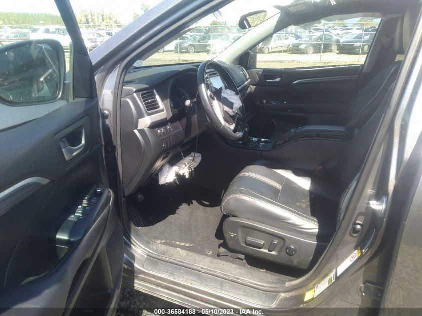 2017 TOYOTA HIGHLANDER SE - 5TDJZRFH2HS397361