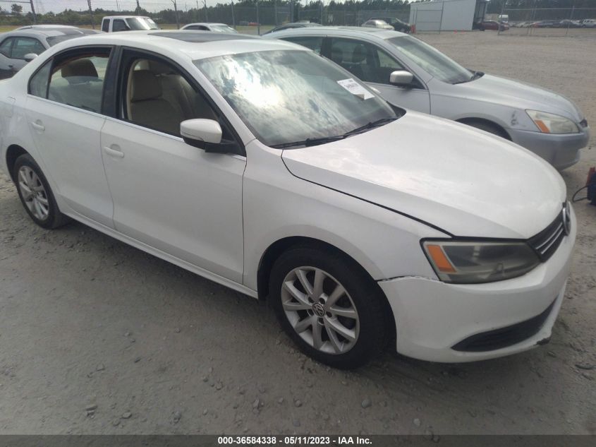 2013 VOLKSWAGEN JETTA SEDAN SE W/CONVENIENCE/SUNROOF - 3VWDP7AJXDM432575