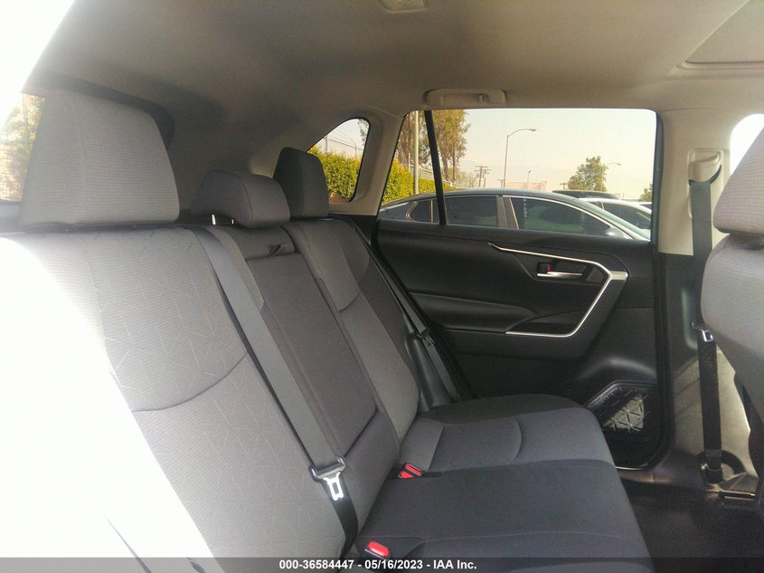 VIN 2T3W1RFV9KW003086 2019 TOYOTA RAV4 XLE