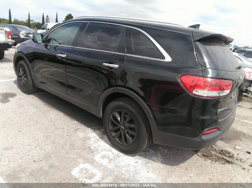 2018 KIA SORENTO LX - 5XYPG4A31JG339632