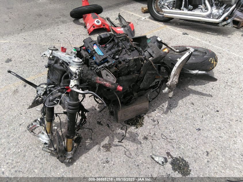 2021 DUCATI PANIGALE V4 SUPERLEGGERA ZDMDAGUWXMB000236