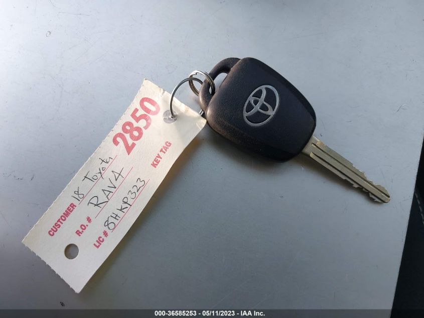 2018 TOYOTA RAV4 XLE/ADVENTURE - JTMWFREV2JD133323