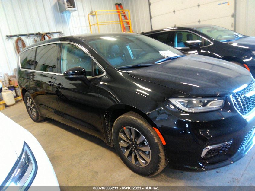 2023 CHRYSLER PACIFICA HYBRID TOURING L - 2C4RC1L78PR562404