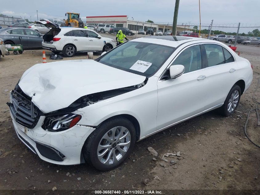 2017 MERCEDES-BENZ E-CLASS E 300 LUXURY - WDDZF4KB5HA233797
