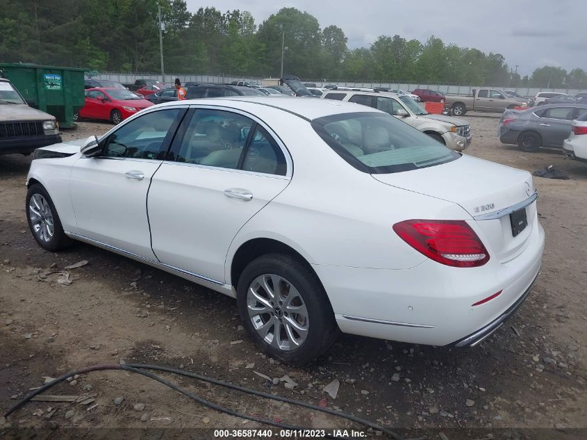 2017 MERCEDES-BENZ E-CLASS E 300 LUXURY - WDDZF4KB5HA233797