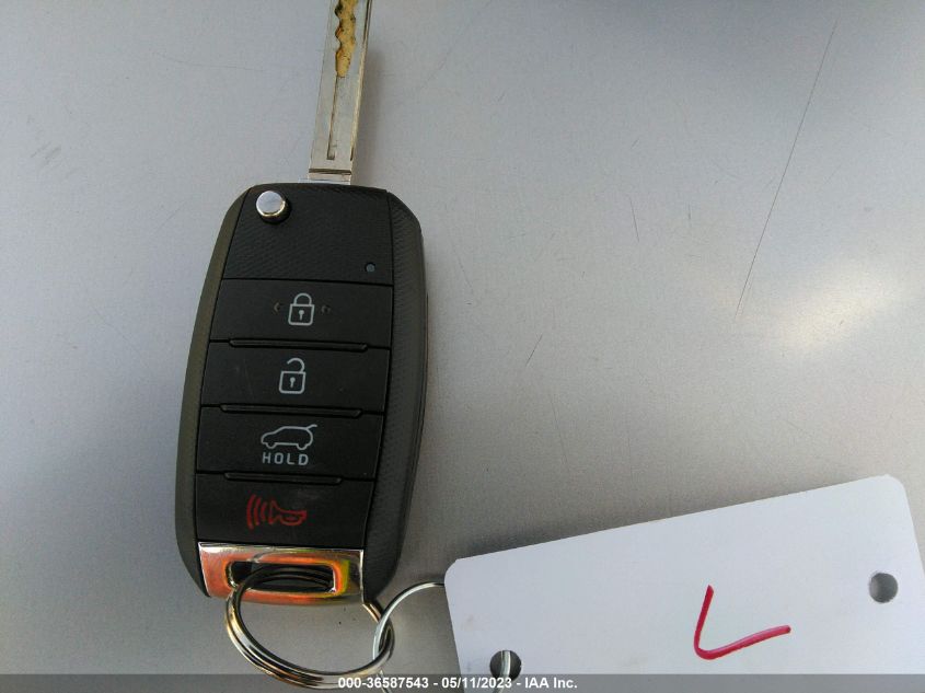2015 KIA SOUL + - KNDJP3A59F7181756